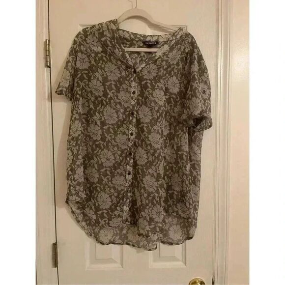 Express Women's Floral‎ Blouse Gray Collared Short Sleeve Size Large - Picture 1 of 5
